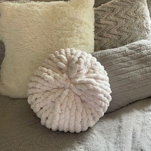 Round Pillow Brand New Decorative Knot Pillow